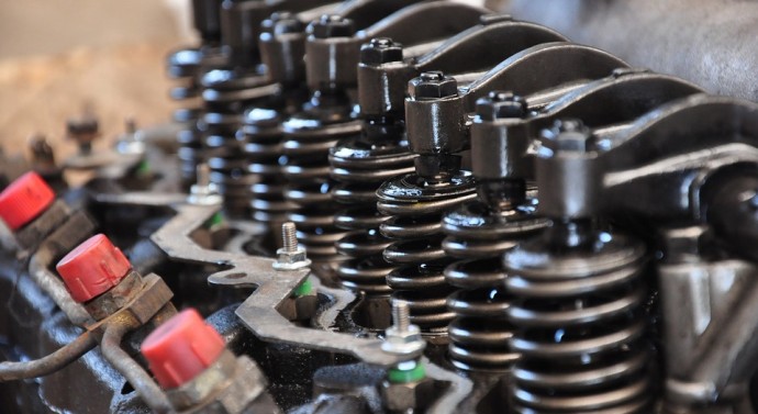 Remplacer un kit embrayage auto, comment faire ?