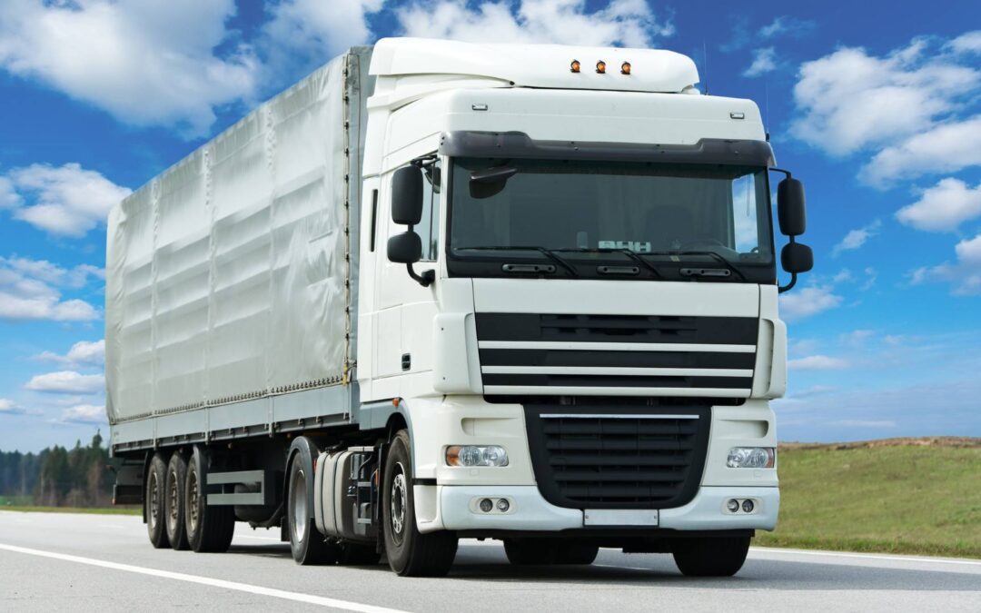 Top 10 des accessoires utiles pour les conducteurs de camions longue distance