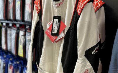 Les matériaux haute performance : ce qui distingue une combinaison automobile classique d’une combinaison exceptionnelle